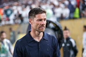 阿隆索：在皇马没有谁的位置是固定的，谁表现好谁上