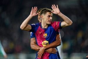 记者：加维今日训练出现一点小状况，将在今天或明天接受检查