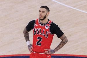 阿特金森：我们需要大球保持健康 考虑他的伤病史我们会谨慎使用