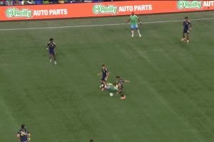 3分钟3球！穆勒送助攻温哥华先下一城，随后西雅图1分钟2球反超