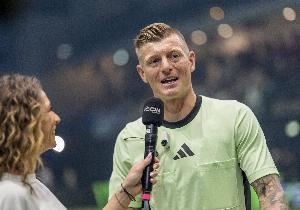 克罗斯谈青训：不允许家长在场边呼喊或指挥，但可以加油和鼓励图片