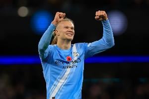 迪尼：许多球员效仿哈兰德喝牛奶 枪手和红军也跟风使用北欧前锋图片