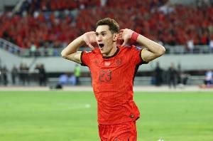 大场面先生!拜合拉木本赛季俱乐部19场0球0助攻,为国字号进7球